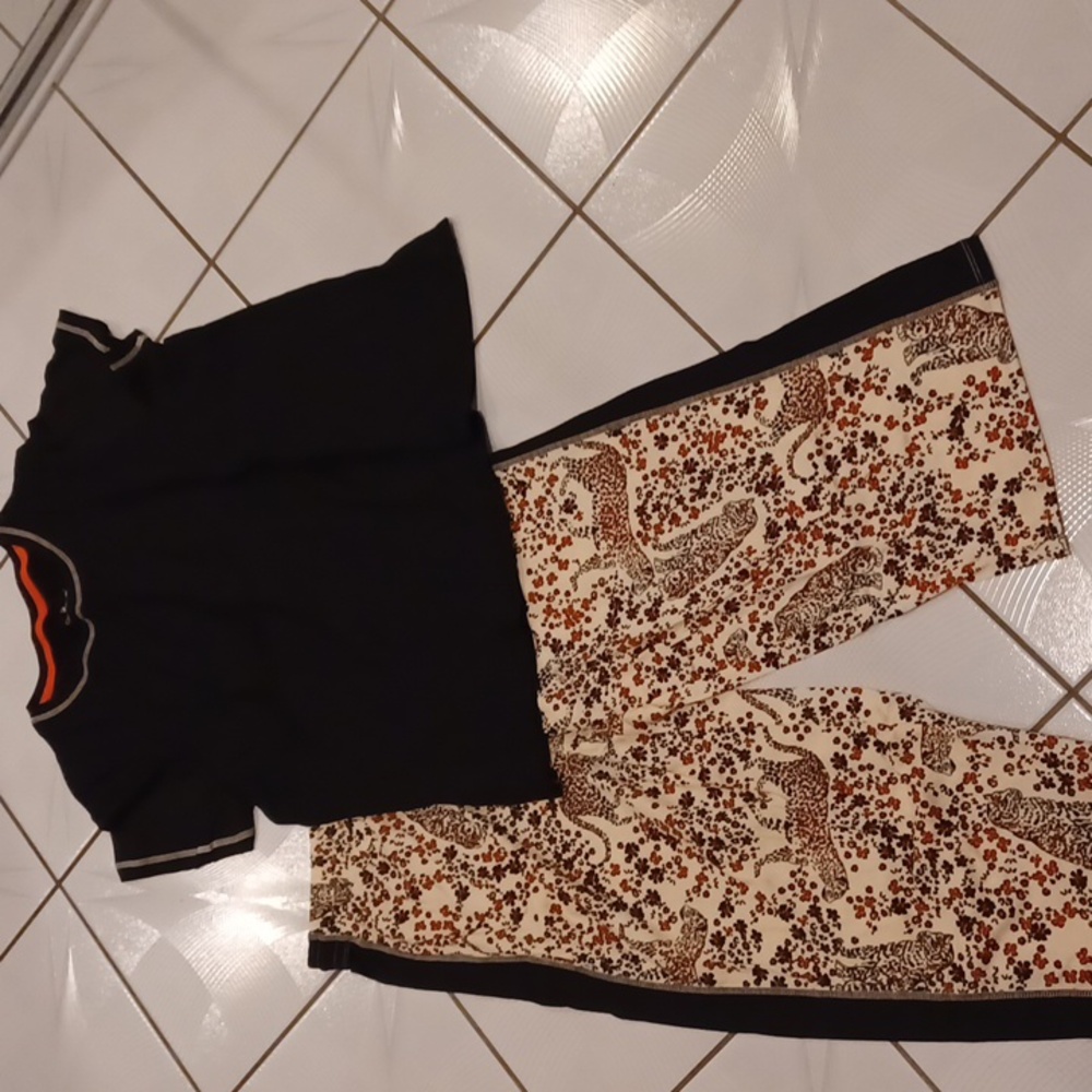 4/$60 New 2 pc. Pajama Capri Length Set - Size XL